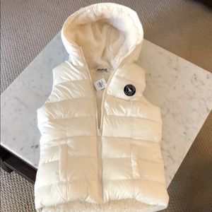 Abercrombie Kids White Puffer Vest